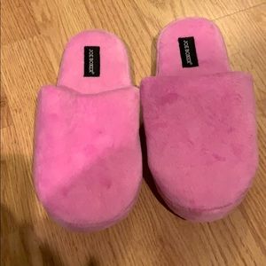 👙Joe Boxer Pink Slippers